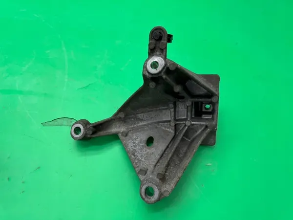 Vaihteiston tuki 112539459R Renault Megane III 1.5 DCI image 4