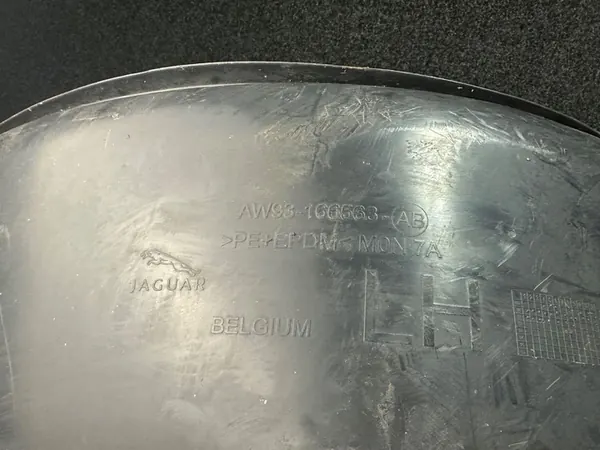 Vorderes linkes rechtes Radhaus Jaguar XJ XJL X351 09- OEM image 4