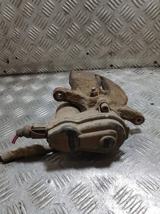 Oikea taka-jarrusatula OEM 32347485 Audi A5 8T image 3