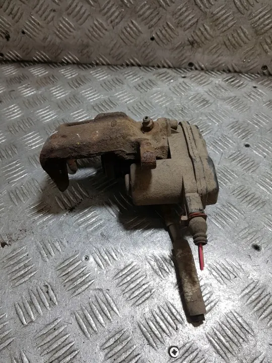 Oikea taka-jarrusatula OEM 32347485 Audi A5 8T image 4