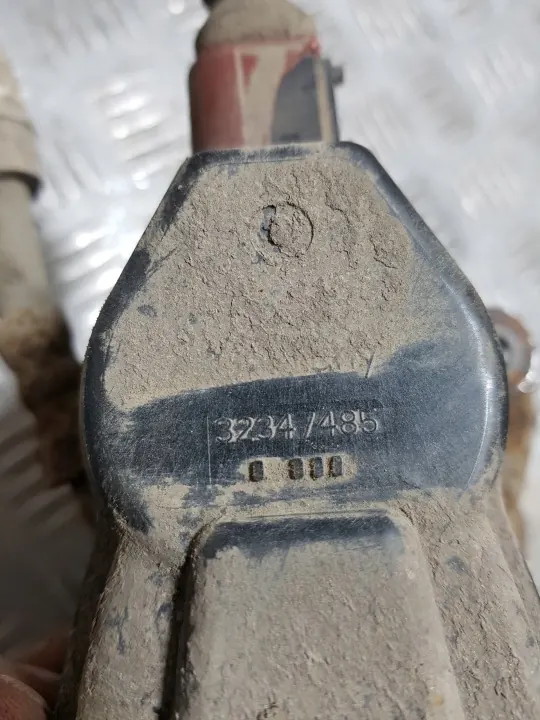 Oikea taka-jarrusatula OEM 32347485 Audi A5 8T image 5