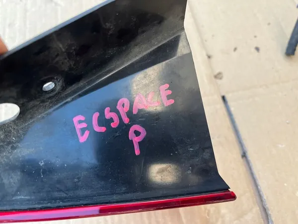 Luz trasera derecha Renault Espace IV 8200027154 image 2