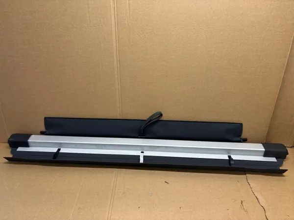 Volvo XC90 I Store de Coffre OEM 39824804 image 6