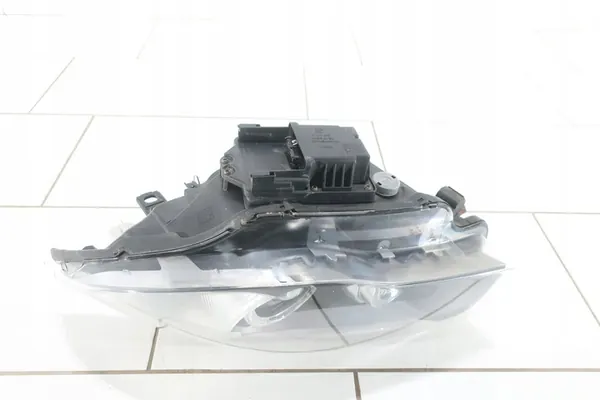 Farol dianteiro direito Xenon BMW 1 E87 E81 image 5