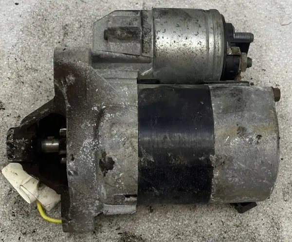 Dacia Anlasser OEM 8200362521 - Gebraucht image 2