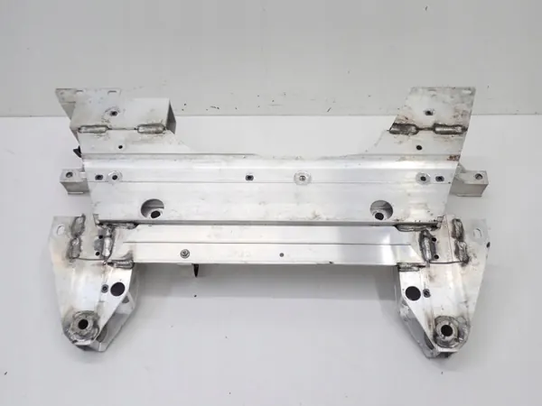 OEM 9825331880 Subchasis para Peugeot 2008 II image 5
