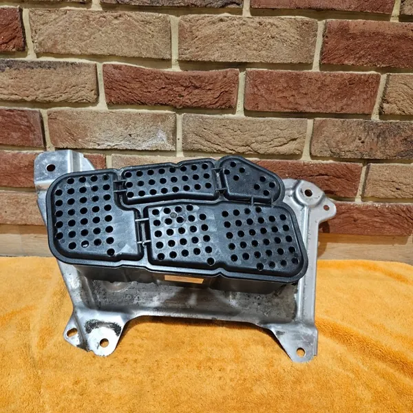 Audi RS6 C8 Hiilifiltteri OEM 4NO 201 801 J image 4