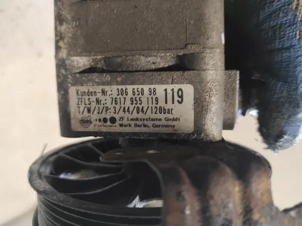 VOLVO XC90 I 1 02- 2.9 T6 Bomba de direção assistida 30665098 image 4