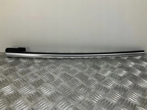 Audi A5 takaikkunan lista OEM 8F0853764D image 2