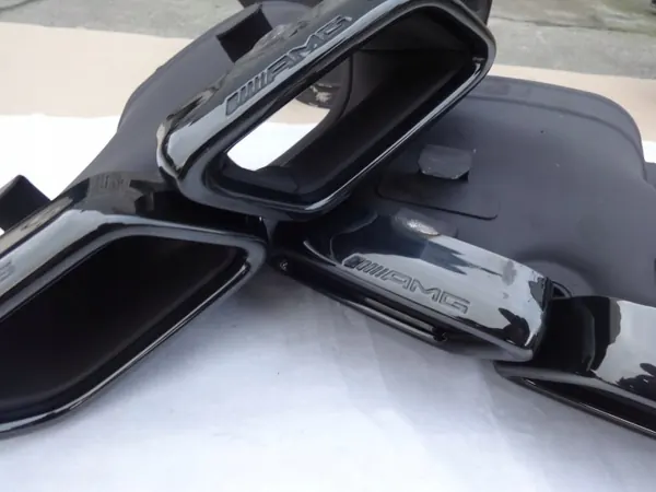 Embouts d'échappement OEM W2054900727 Mercedes AMG image 3