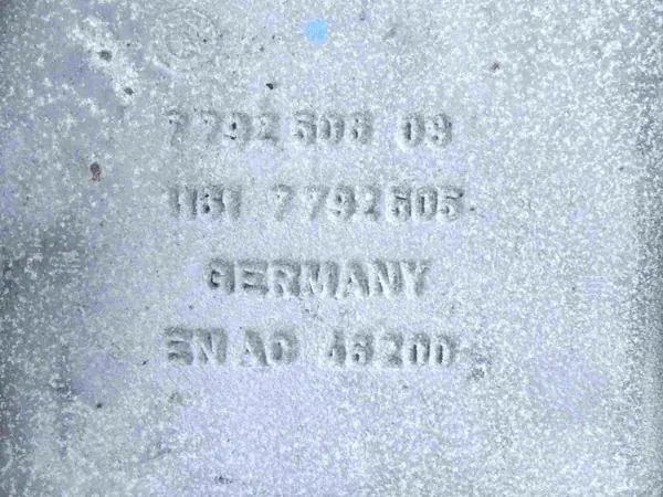 Insugningsgrenrör OEM 7792505 för BMW E65 4.4D 745D image 10