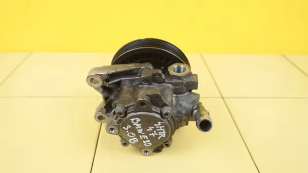 Bomba de direção assistida BMW E90 330i X5 X3 E60 E63 N52305AF image 2