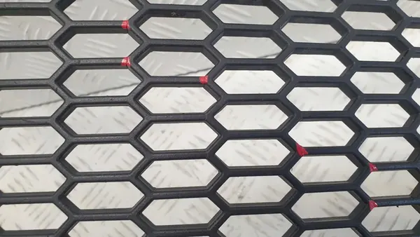 BMW M3 E92 E93 Bumper Grille 51117900764 image 4