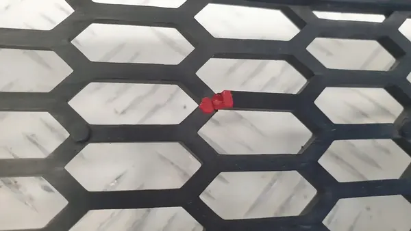 BMW M3 E92 E93 Bumper Grille 51117900764 image 8