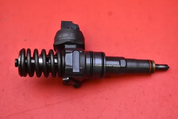 Gebrauchte VW Einspritzpumpe OEM 038135073BN Polo 4 image 3