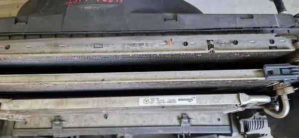 Mercedes C-klasse W204 3.0 CDI radiateurset OEM image 4