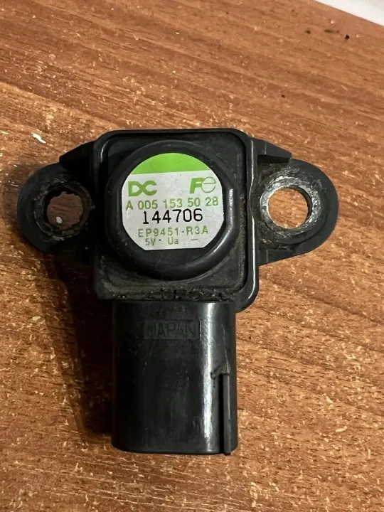 Capteur de pression d'air OEM D884 pour Mercedes Sprinter image 3