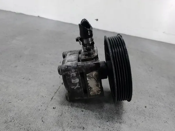 Bomba de direção assistida Volvo XC90 (02-14) OEM 8683967 image 4