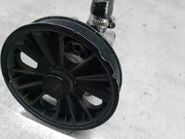 Bomba de direção assistida Volvo XC90 (02-14) OEM 8683967 image 6