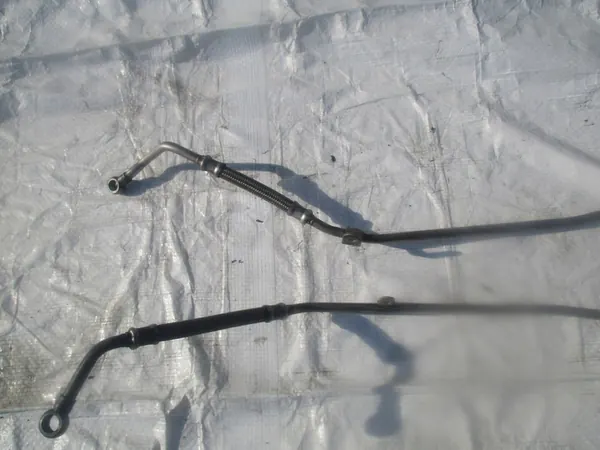 Tubo de óleo Audi Q7 A8 D3 4.2 TDI image 3