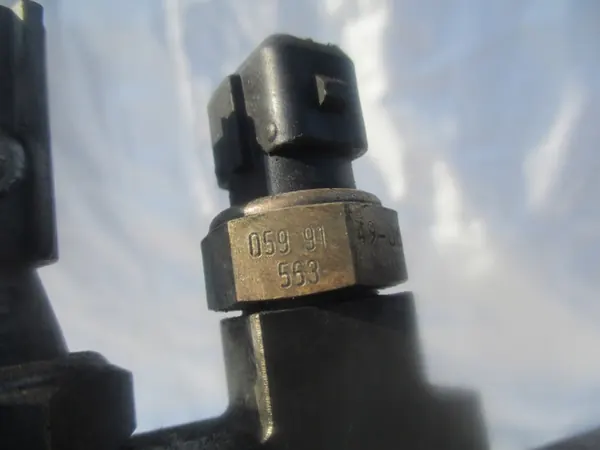 Tubo de óleo Audi Q7 A8 D3 4.2 TDI image 7