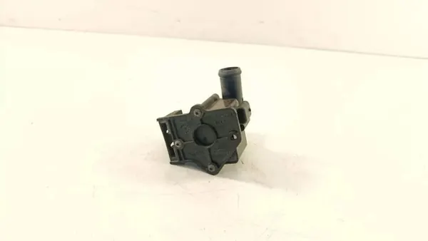 Audi OE Vattenpump OEM 06H121601A - Begagnad image 6