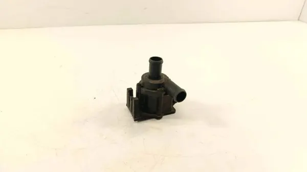Audi OE Vattenpump OEM 06H121601A - Begagnad image 7