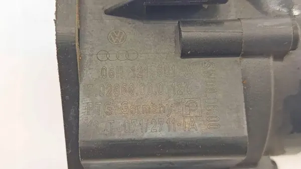 Audi OE Vattenpump OEM 06H121601A - Begagnad image 8