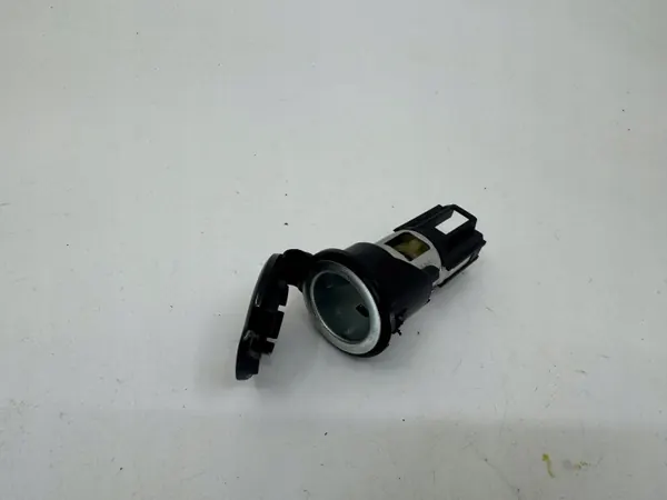 Tomada isqueiro dianteira OEM LAA10938 image 2