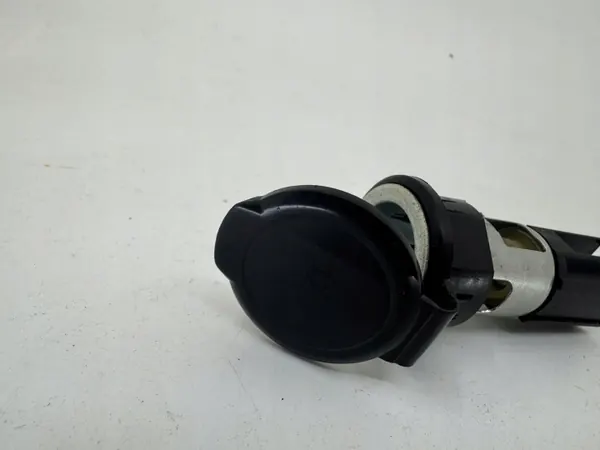 Tomada isqueiro dianteira OEM LAA10938 image 3