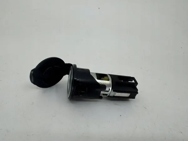 Tomada isqueiro dianteira OEM LAA10938 image 8