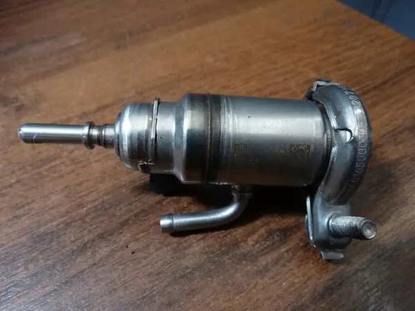 Injecteur AdBlue OEM 8580209 pour BMW G20 G30 image 3
