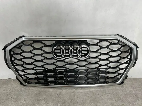 Grille OEM 83F853651B pour Audi Q3 II S-Line Chrome image 2