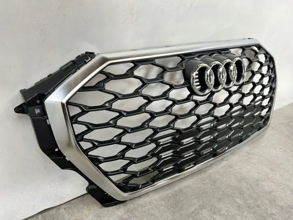 Grille OEM 83F853651B pour Audi Q3 II S-Line Chrome image 3