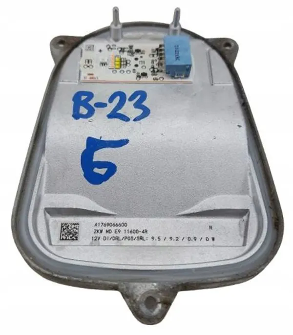 Módulo LED DRL derecho Mercedes-Benz Clase A OEM 1769066600 image 2