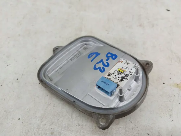 Módulo LED DRL derecho Mercedes-Benz Clase A OEM 1769066600 image 4