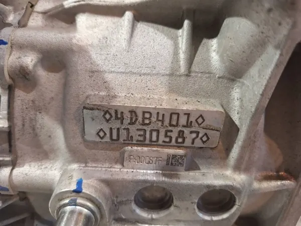 Motor elétrico Dacia Spring usado OEM S25081660 image 6