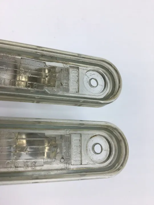 Luz de Placa Mercedes W124 1248200256 image 4