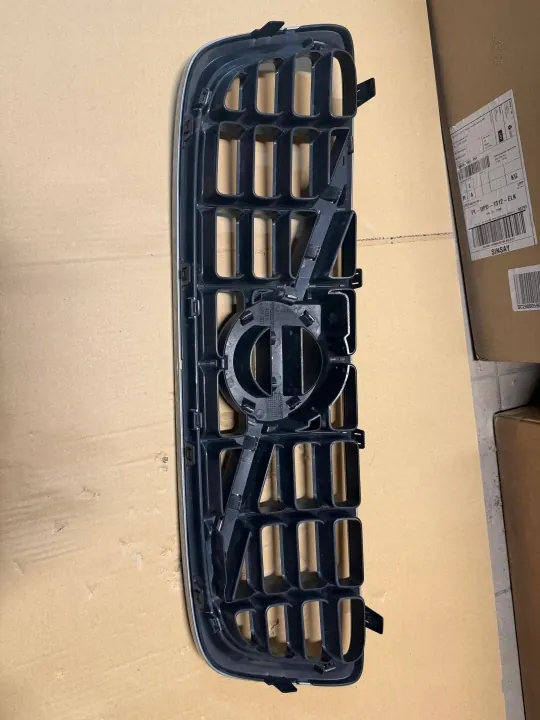 Grelha Volvo V70 2007-2012 OEM 070320 Usado image 4