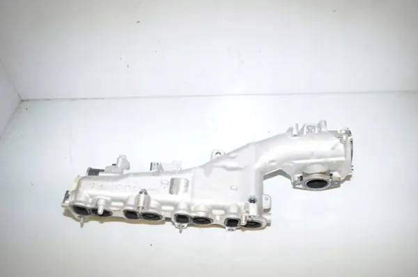 BMW Ansaugkrümmer OEM 9885829 - 2.0L Diesel image 4