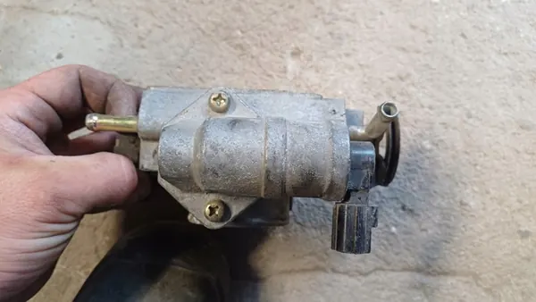 Cuerpo de aceleración Mazda 3 03-09 BK 1.6 B OEM image 6