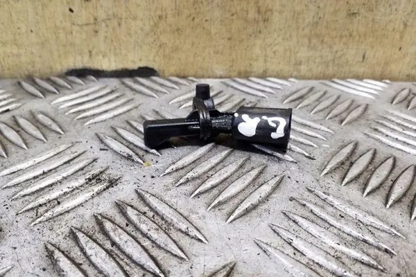 Sensor ABS traseiro VW POLO (6R, 6C) 6Q0927808B image 2