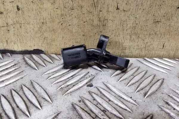 Sensor ABS traseiro VW POLO (6R, 6C) 6Q0927808B image 4