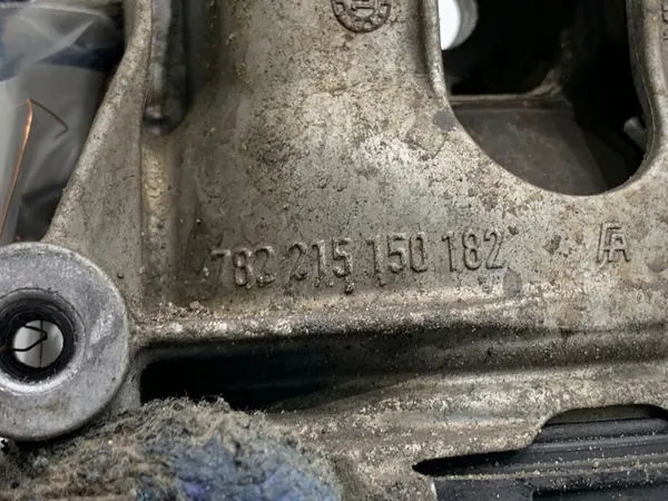 Moottorin Kiinnike Oikea Audi Q8 4M0199372FF 3.0 286HV image 6