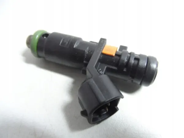 Injector OEM 06A906031CP para VW Jetta 5C 2.0 image 2