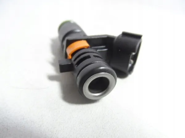 Injector OEM 06A906031CP para VW Jetta 5C 2.0 image 3