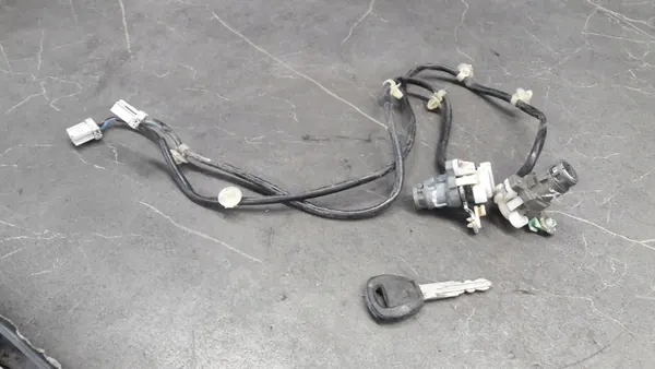Insertion de clé Honda Accord Coupe OEM accord coupe image 2