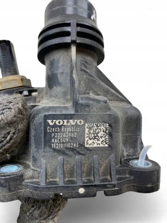 Thermostat Volvo XC90 2021 OEM 32263962 image 8