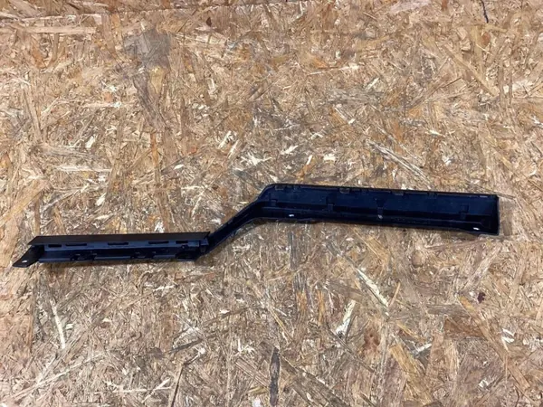Porsche OE 99150552500 Achterbumper Trim Rechts image 5