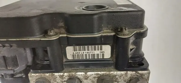 PEUGEOT 508 I 11R SW Pompe de Frein ABS image 6